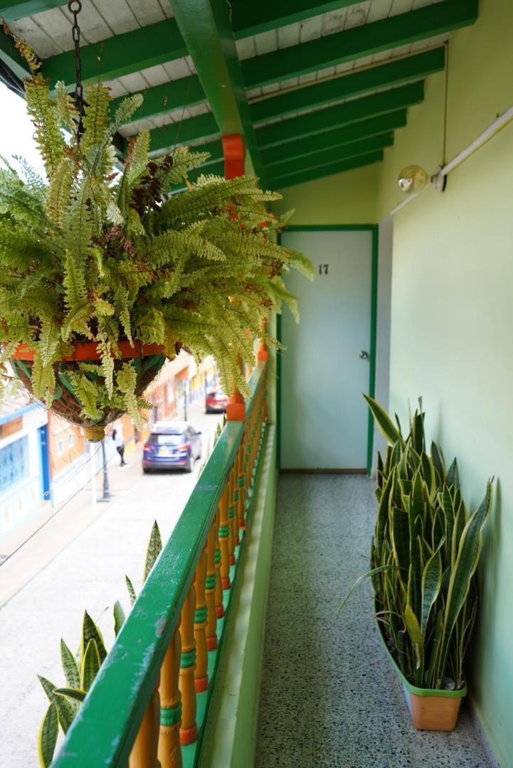 Hotel Casa Verde Guatapé Exterior foto